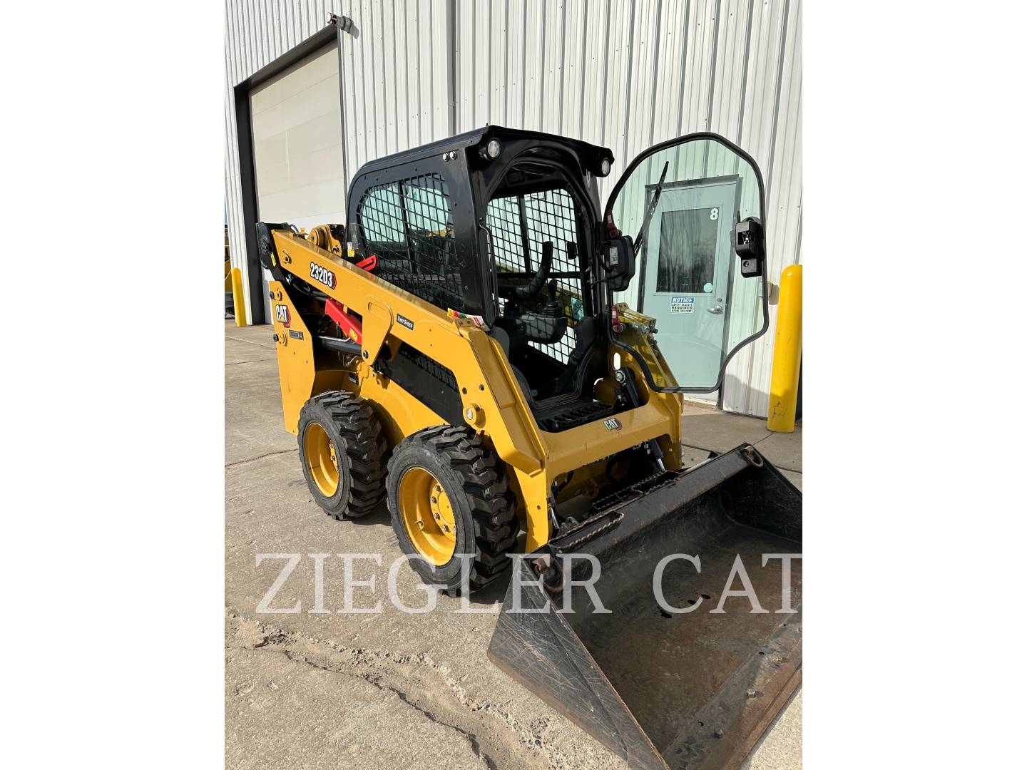 Cat 232D3, Skid Steer Loader, 366 hours, S/N: GJ500929, 2023 - Image 2