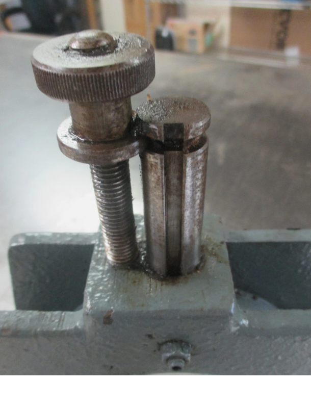14" -15" Lathe steady rest, 4-3/8" opening & brass adjustable tips (YMC) - Image 7