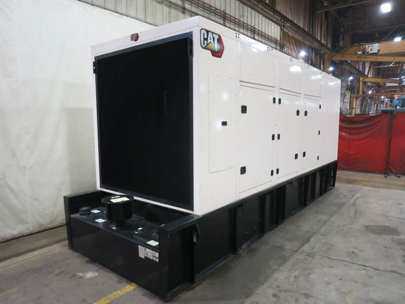 1000 KW Caterpillar #C32, diesel generator set, 277/480 Volts, 1502 HP @ 1800 RPM, EPA Tier 2, sound - Image 2