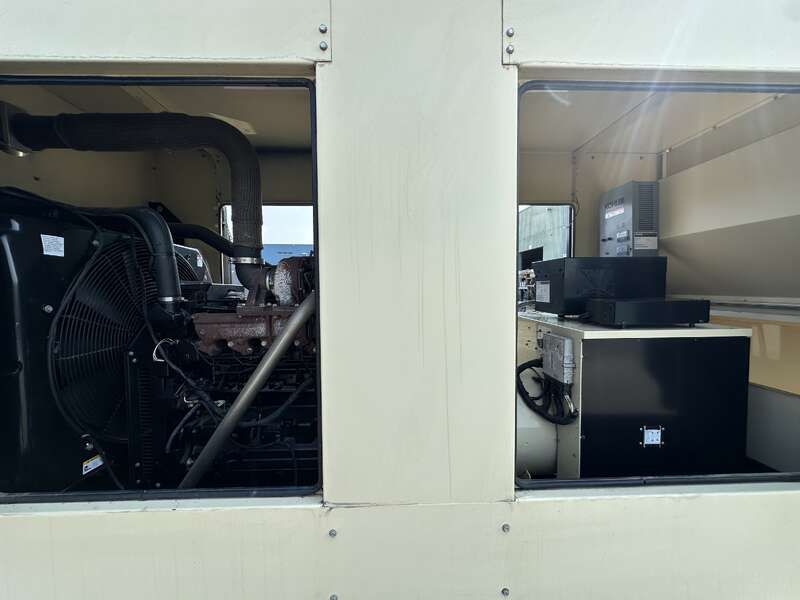 180 KW Kohler #180REOZJE, diesel generator set, 120/208 Volts, 330 hours, 315 HP @ 1800 RPM, John Deere - Image 6