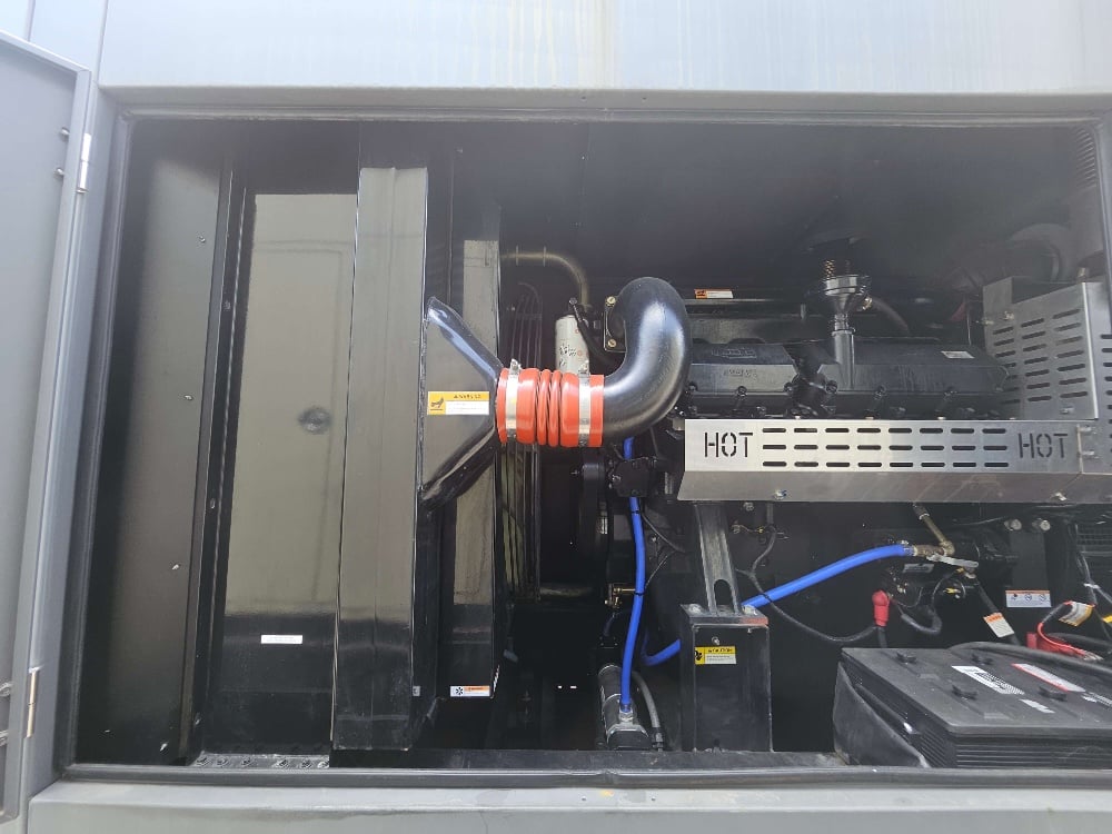 500 kW Generac #122040404100, Standby Diesel Generator, Tier 2, sound attenuated enclosure, 277/480 Volts - Image 3