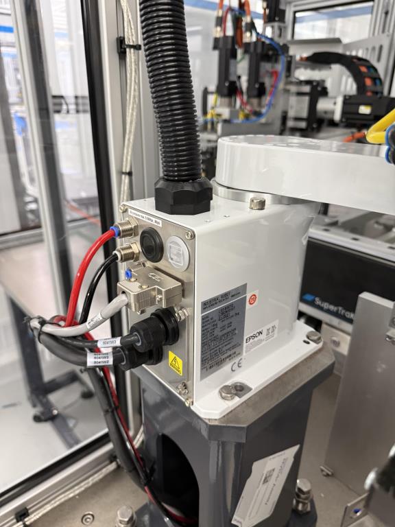 Epson LS3-B401-S, industrial robot, RC90-B controller, 2021 (8 available) - Image 6