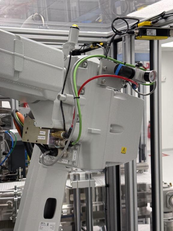 ABB IRB-2600, industrial robot, IRC5 Single controller (5 available) - Image 4