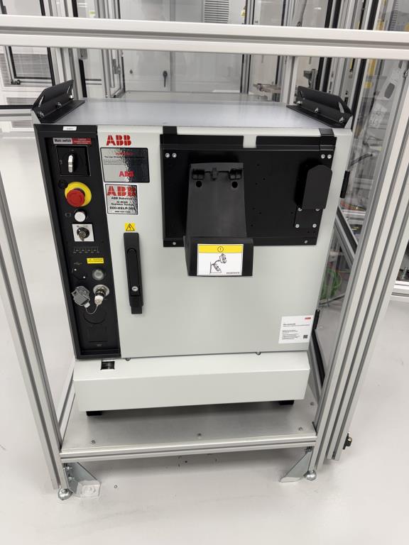 ABB IRB-2600, industrial robot, IRC5 Single controller (5 available) - Image 8