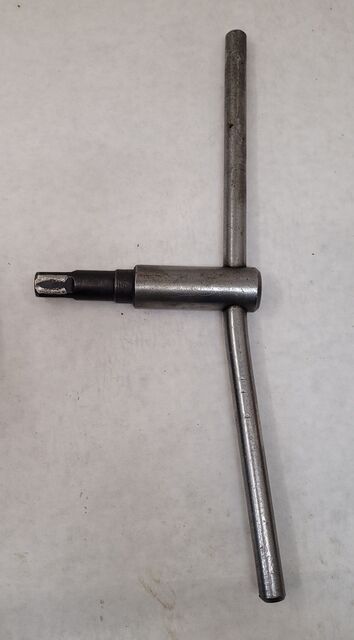 10" Bison #2353, 3-jaw lathe chuck, 3" center hole, plain back, 2000 RPM - Image 9
