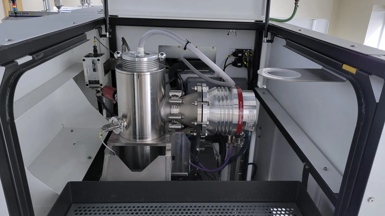 Arcam Allen-Bradley #Q20-Plus, 3D Printer, 13.78" diameter x 14.96" H build size, 3 kW beam power, 400 V., 32 - Image 5