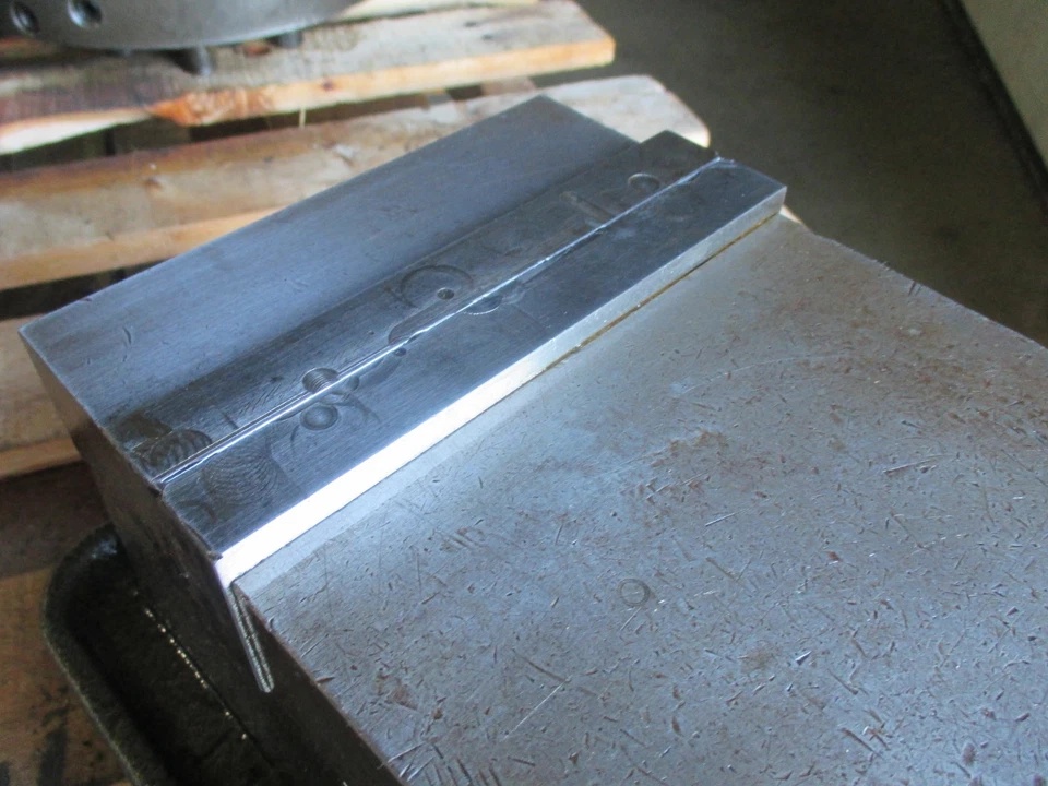 Kurt Manufacturing #D60, Precision Milling Machine Vise, 6" jaw width, 6" jaw opening, swivel base & handle - Image 5