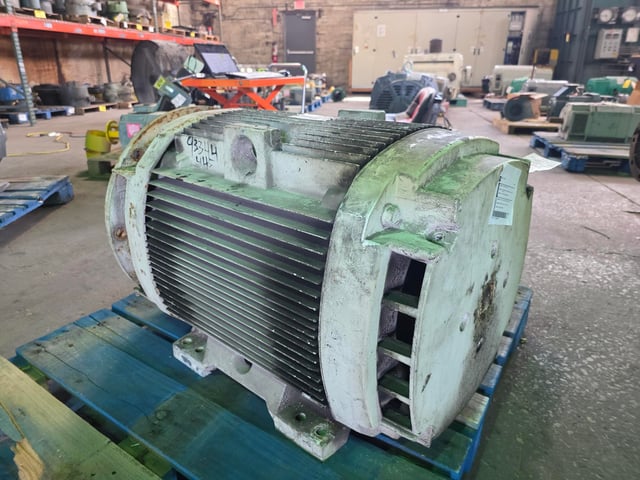 250 HP 1800 RPM General Electric, Frame 445TSD, Drip-Proof Ball Bearing, 460 Volts - Image 2