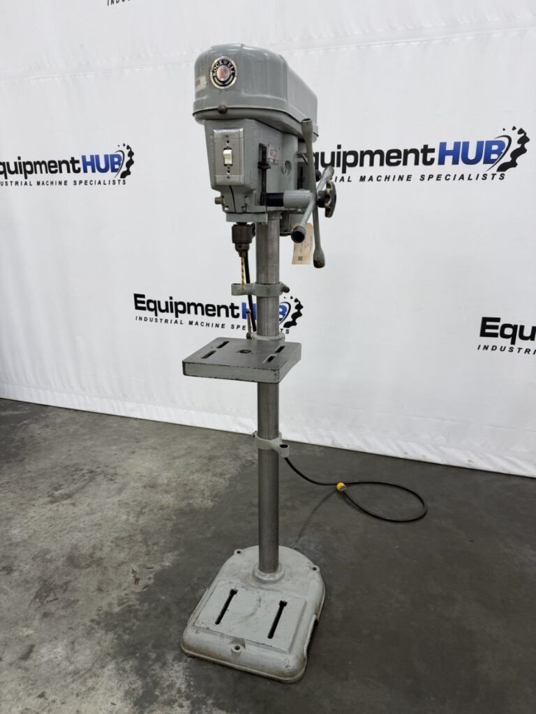 15" Delta Rockwell #15-017, floor model drill press, 1 HP, 4 speed step pulley, keyed drill chuck with bit - Image 2