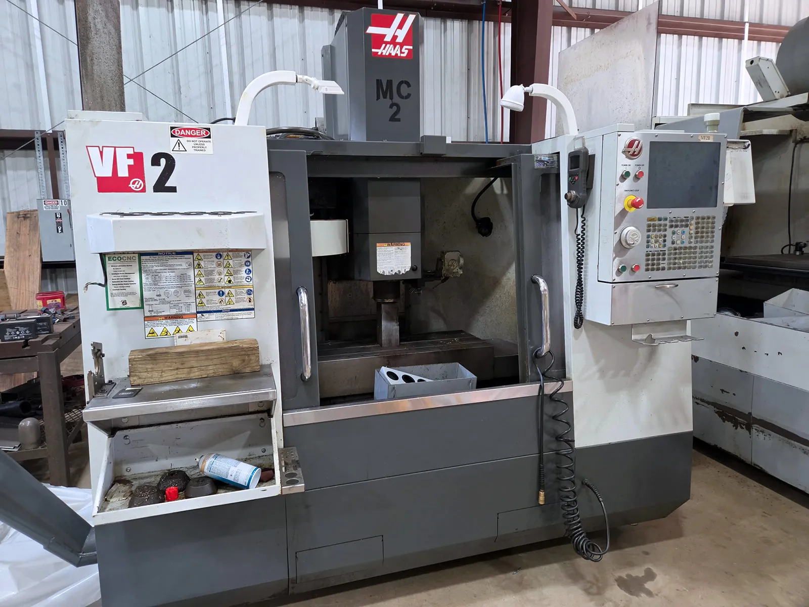 Haas #VF-2, CNC vertical machining center, 20+1 side mount tool changer, 30" X, 16" Y, 20" Z, 8100 RPM, #40 - Image 1