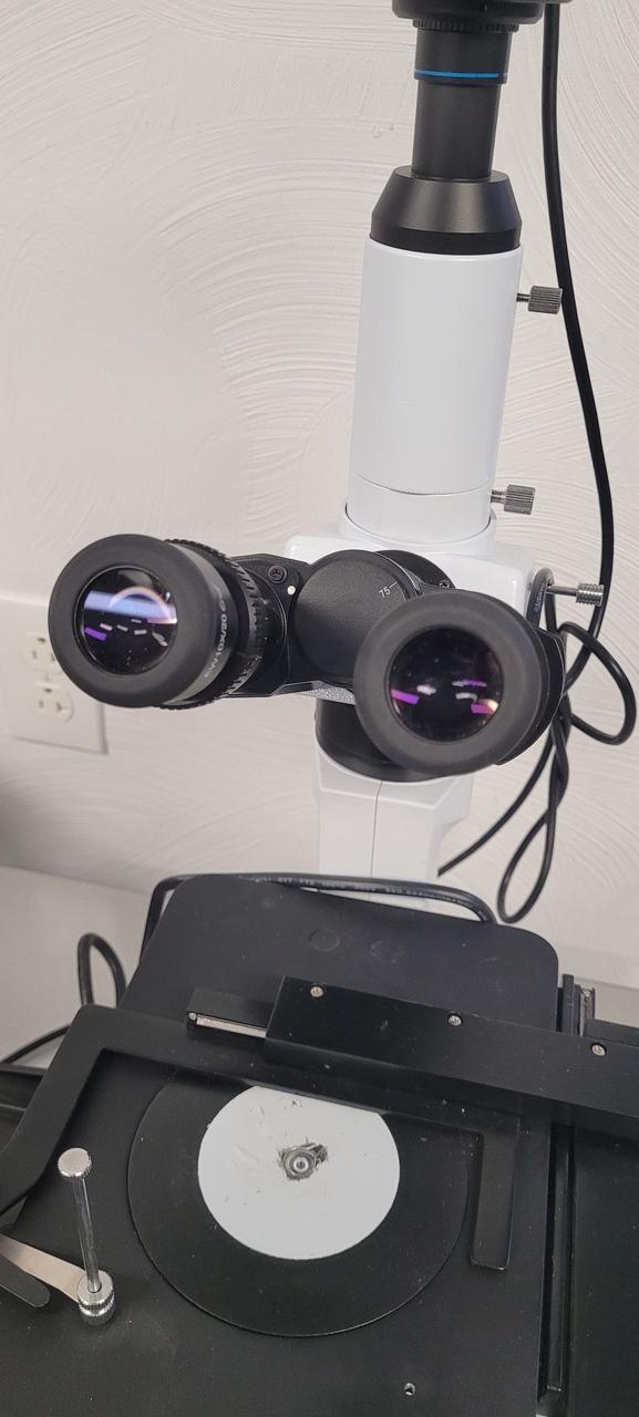 Pace Technologies #IM-3000, Metallurgical Microscope, 8.9" x 7" stage, 1.6" X, 1.6" Y, 12V/50 width halogen - Image 1