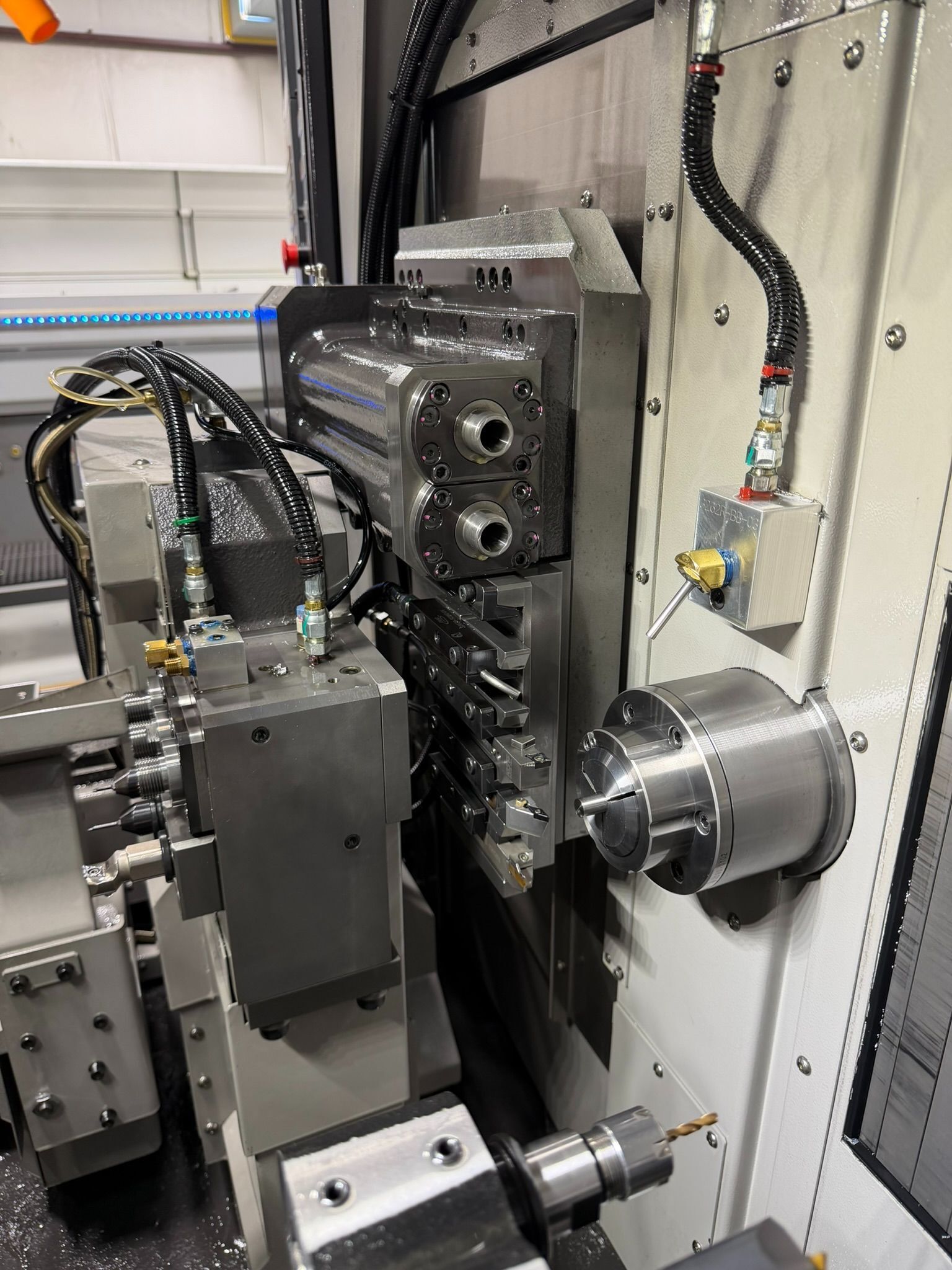 Tsugami #B038T, 9-Axis Swiss Type CNC Lathe, 9.84" max. headstock stroke, 1.5" max. bar capacity, 7.5 HP - Image 5