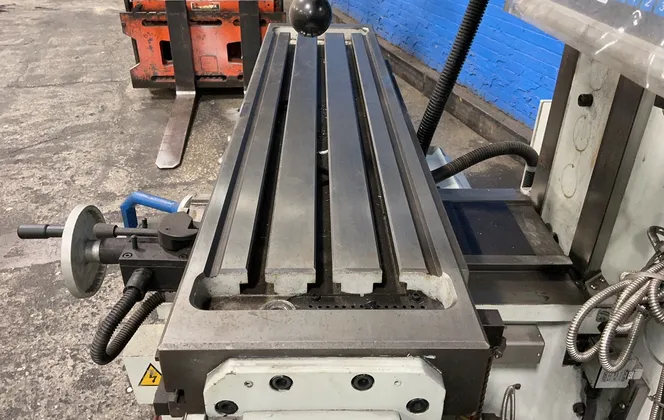 Knuth #VHF-2, Vertical Mill, 10" x 44" table, 6.6 HP, 850/1700 RPM, 220 V., 3PH, 2019 - Image 8