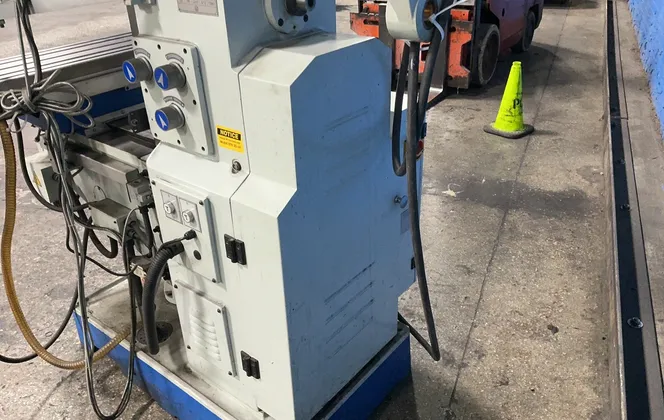 Knuth #VHF-2, Vertical Mill, 10" x 44" table, 6.6 HP, 850/1700 RPM, 220 V., 3PH, 2019 - Image 10