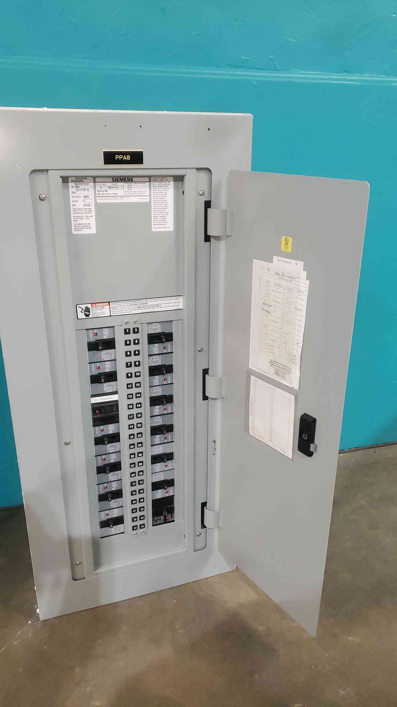 250 Amp. Siemens P2F42ML250FTS, Panelboard, 480 Volts, 3PH, (2) 100A & (9) 30A 3-Pole Breakers - Image 1