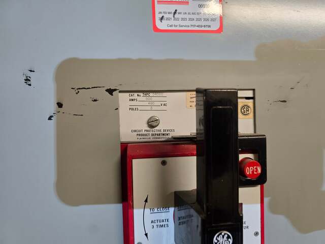 3000 Amps General Electric, Metal Enclosed Switchgear Lineup w/ Integrated Transformer, 7 Sections, 480 x - Image 4