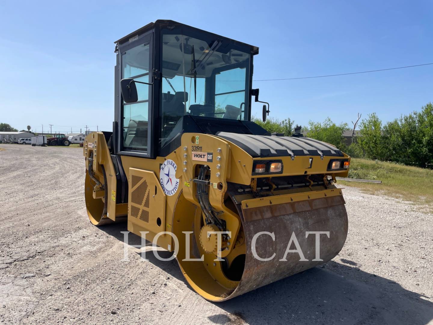 Caterpillar CB10, 851 hours, S/N: P8P00320, 2018 - Image 2