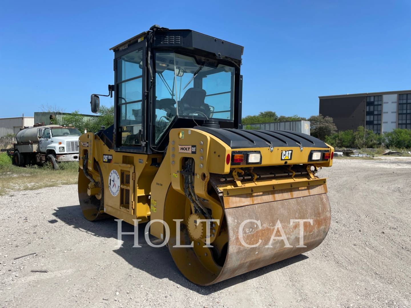 Caterpillar CB10, 851 hours, S/N: P8P00320, 2018 - Image 3
