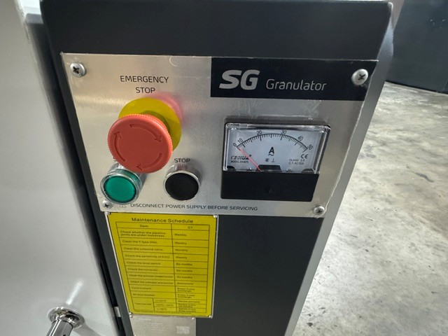 9" x 19" Shini #SG-2348, beside the press granulator with blower & cyclone, 16.9 HP, new, 2026 - Image 7