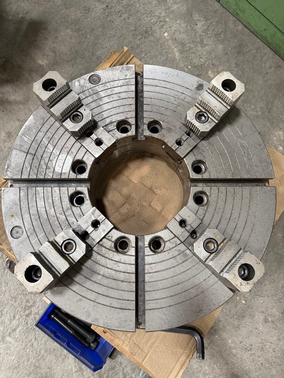 28" Bison, 4-jaw chuck, 10.5" hole, A1-15 mount, 2 piece jaws - Image 1