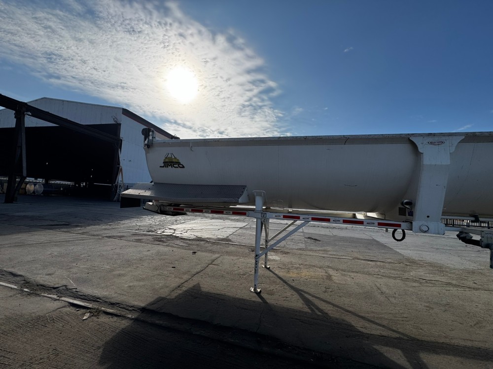 Dura, Haul End Dump Trailer 4' x102", 2022 - Image 9