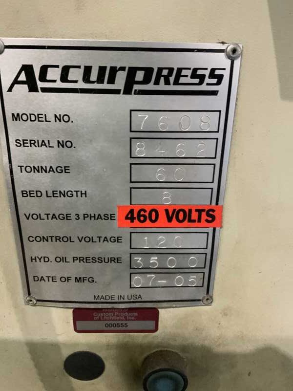 60 Ton, Accurpress, Advantage #7608, CNC press brake, 8' overall, 52" between housing, 8" stroke, 10" throat - Image 3