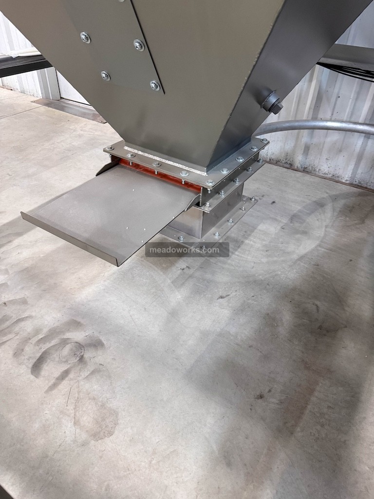 Dri-Air #SB-275, Plastic Material Bin, 275 cu.ft. capacity, Dri-Air conveying system control, material loader - Image 5