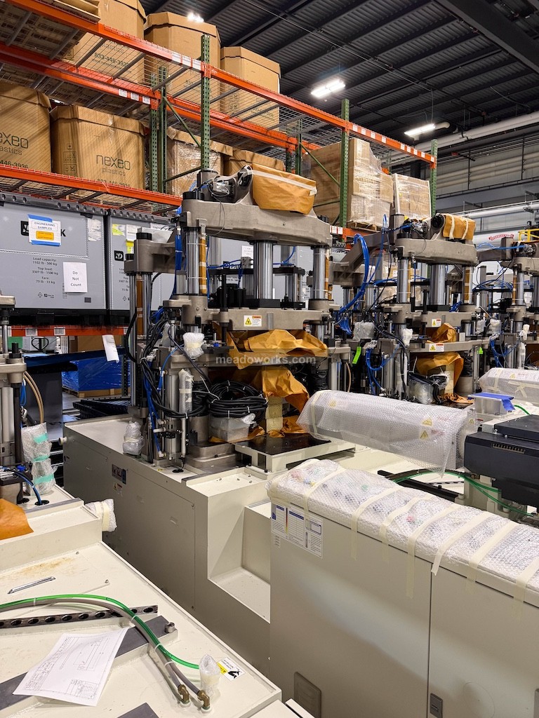 Aoki #AHC-150-20, Blow Molding Machine, 220 Volts, 3PH, 2020, (2 available) - Image 2