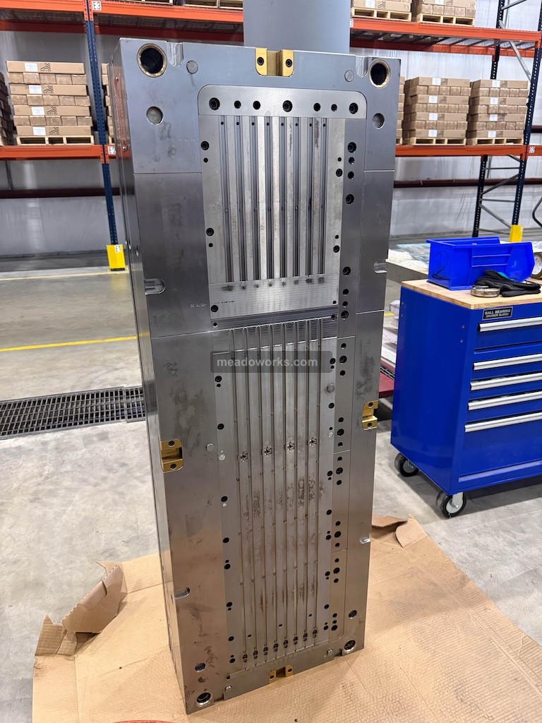 Innovation Mold & Design, Cable Tie Mold, 8 cavity, 48" cable ties, inserts to make 36" cable ties, Husky hot - Image 2