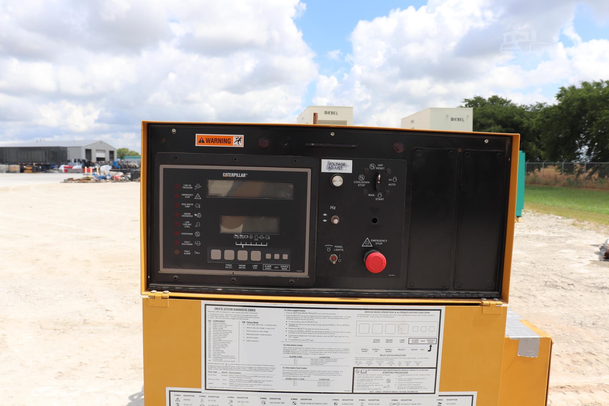 200 KW Caterpillar #SR-4, Diesel Generator Set, 480 Volts, 3306B engine, 1800 RPM, 3PH, 981 hours, no radiator - Image 5