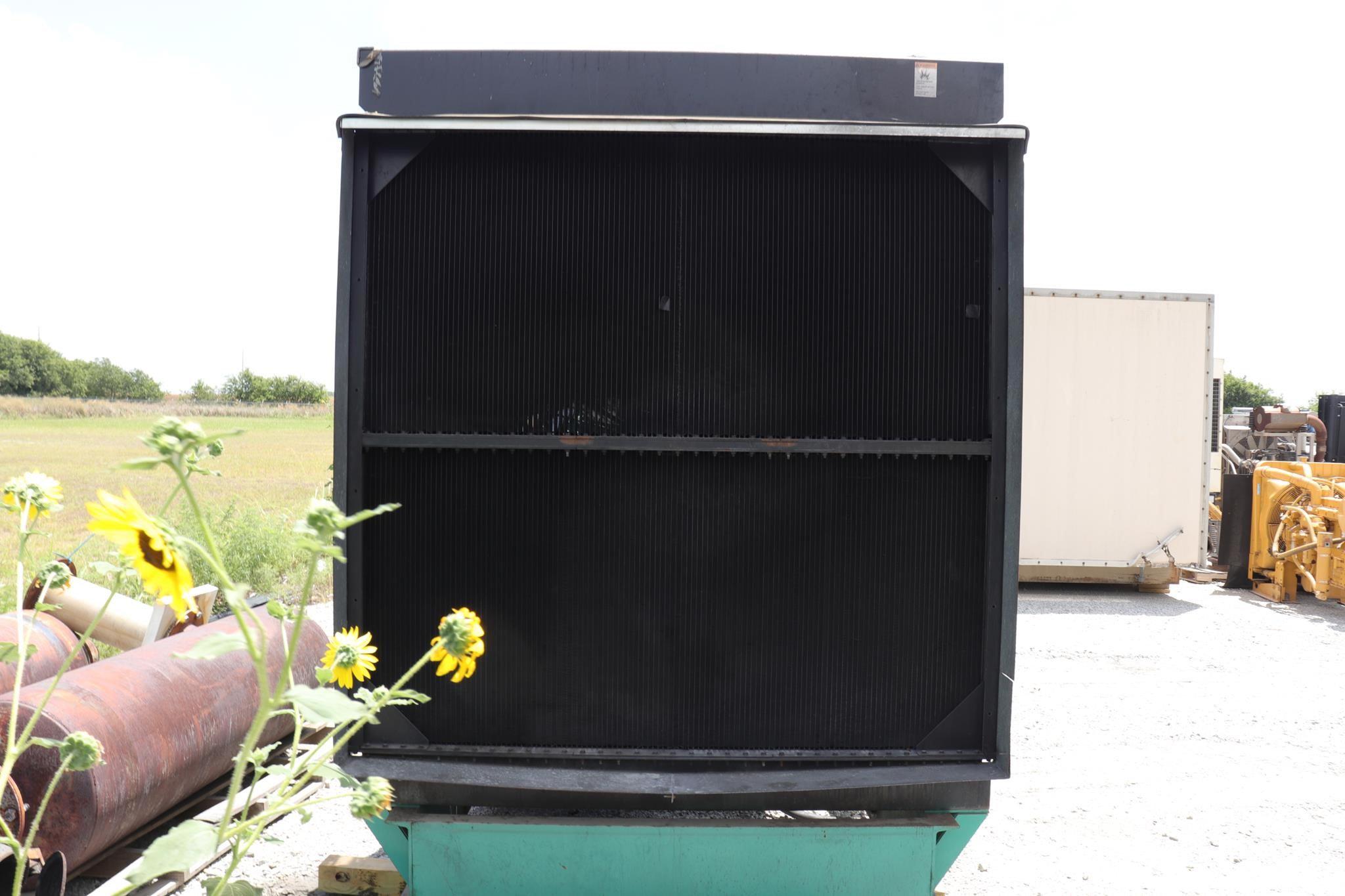 1000 KW Cummins #DFJD-5583567, Diesel Generator Set, 480 Volts, KTA38-G4 engine, 1800 RPM, 3PH, 1861 hours - Image 2