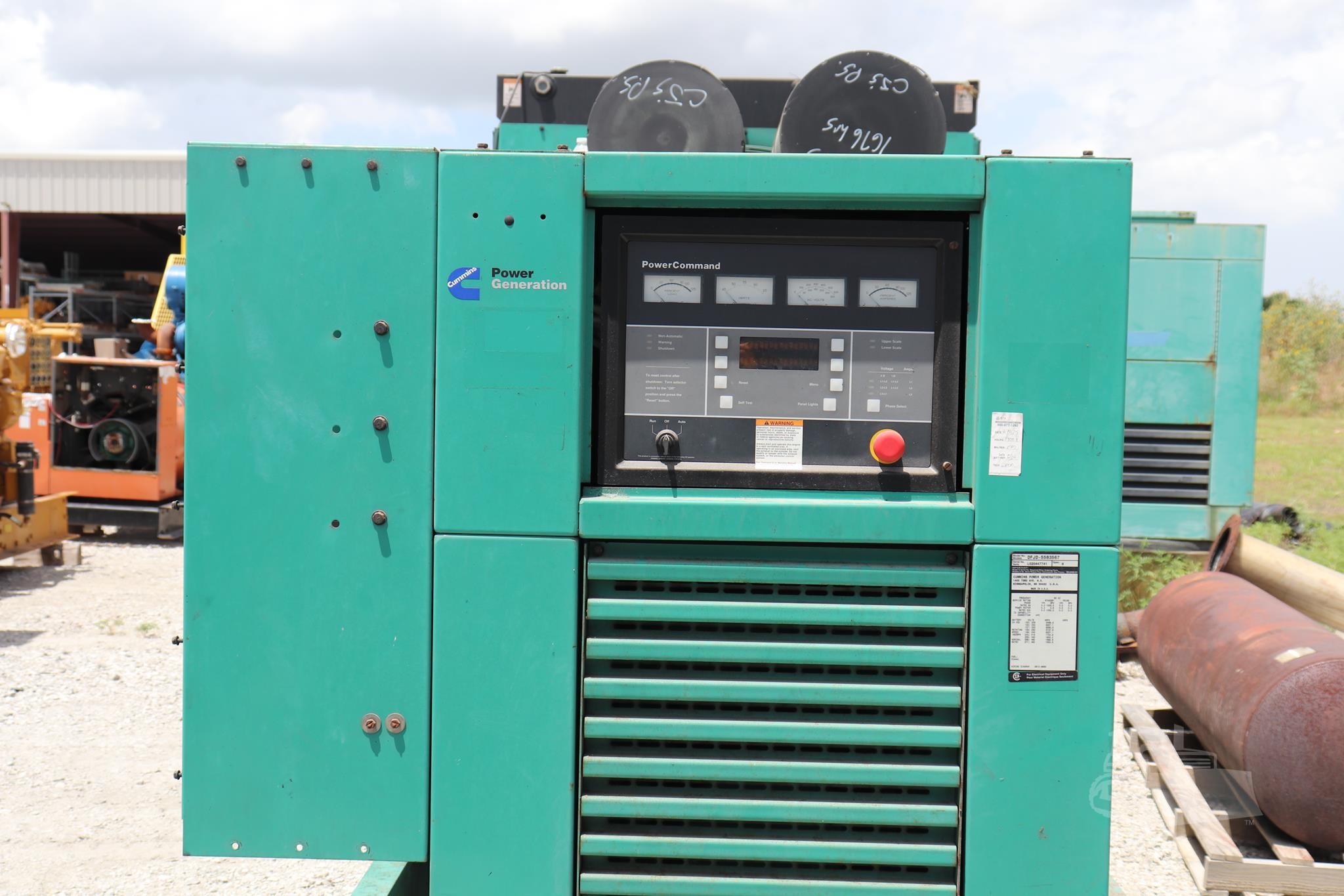 1000 KW Cummins #DFJD-5583567, Diesel Generator Set, 480 Volts, KTA38-G4 engine, 1800 RPM, 3PH, 1861 hours - Image 4