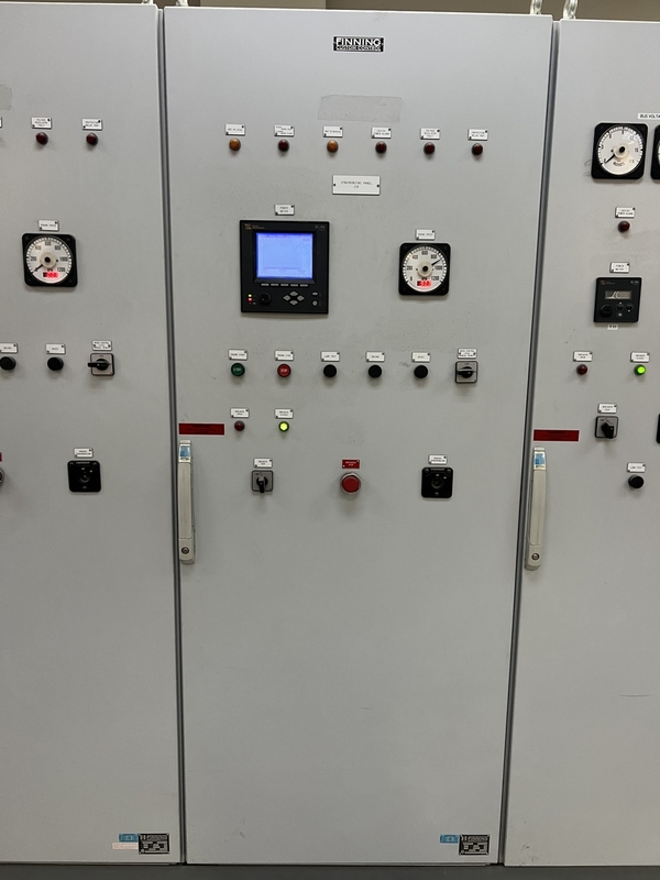 Finning, 6-Genset Synchronizing Control Panel Lineup w/ Bus-Tie & Plant DCS Panels, (6) ION 7550 meters, 120 - Image 4