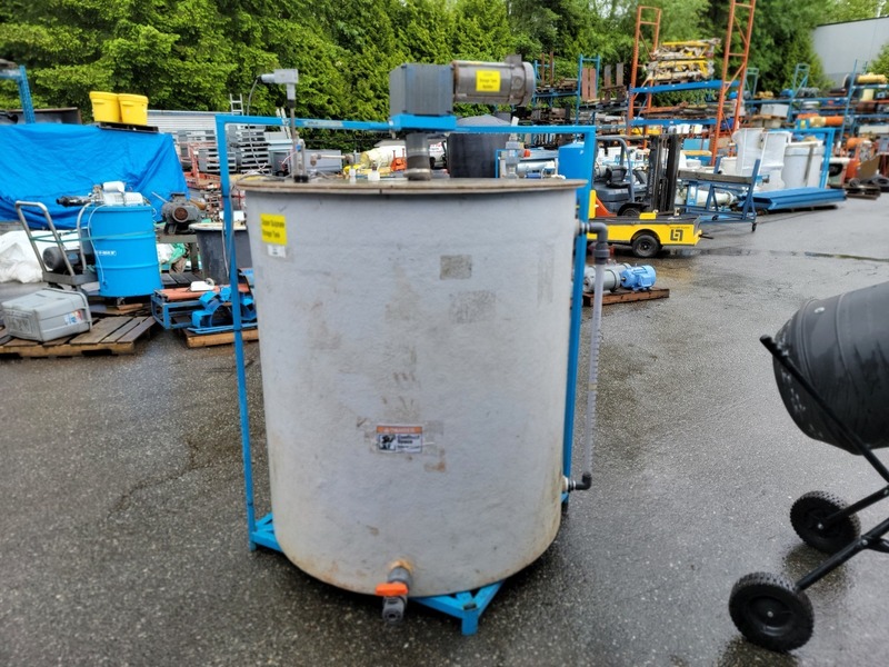 Polyethylene Copper Sulphate Storage Tank, 80" L x 58" width x 60" H, 3/4 HP Baldor DC agitator, 1750 RPM - Image 4