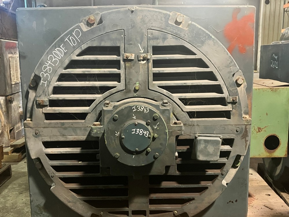 800 HP 600 RPM General Electric, Frame 8505Y, .8 PF, 198 amps, 250 VF, 45 amps, Bad Poles (2 available) - Image 3