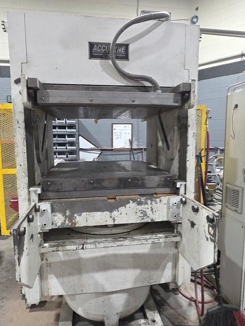 500 Ton, Accudyne #UPS/SS, heated platen compression molding press, 20 stroke, 20" DL, 2015 - Image 2