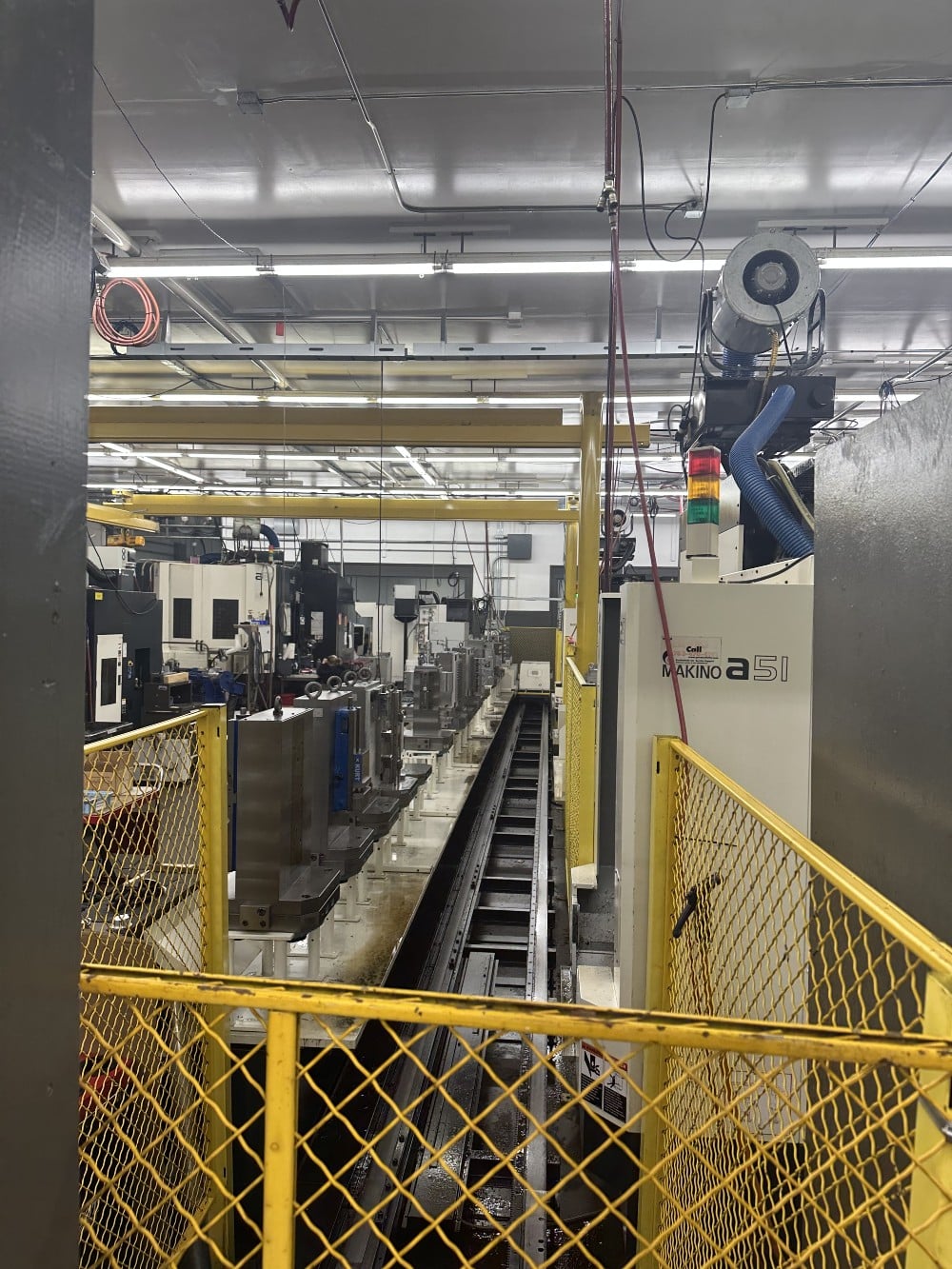 Makino #A51, Fanuc Pro 5, 22" X, 22" Y, 23.6" Z, 30 HP, 60 automatic tool changer - Image 2
