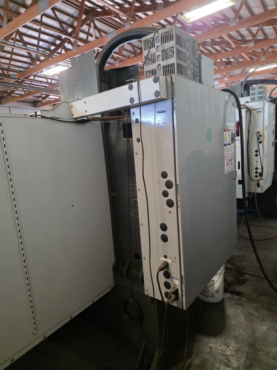 Haas #TM-3P, CNC Vertical Machining Center, 40" X, 20" Y, 16" Z, 57.8" x 14.5" table, 7.5 HP, 6000 RPM, CAT - Image 10