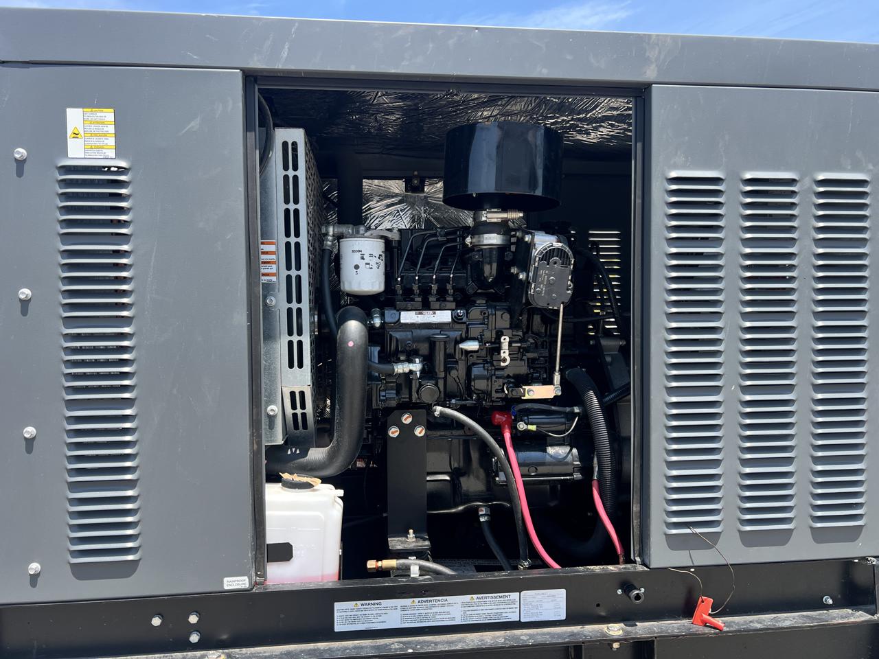 15 KW Generac #G0097440, Diesel Generator Set, 120/240 Volts, 1800 RPM, circuit breaker, sound attenuated - Image 8