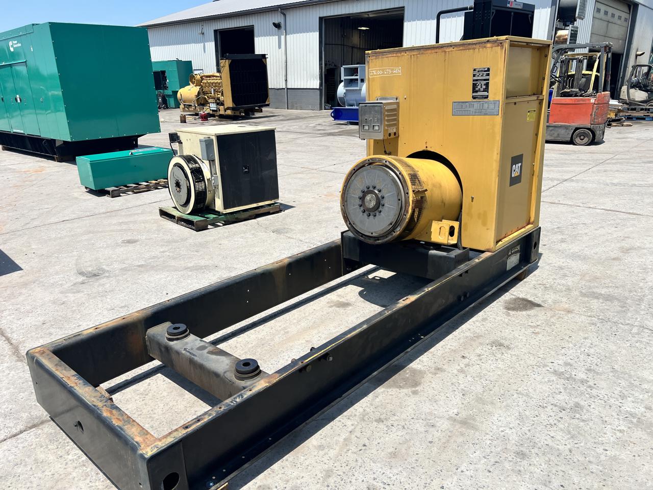 300 KW, 1800 RPM, Caterpillar #SR4, Generator End, 480 Volts, 12 wire, controller, breaker & frame, 3PH, 1550 - Image 3