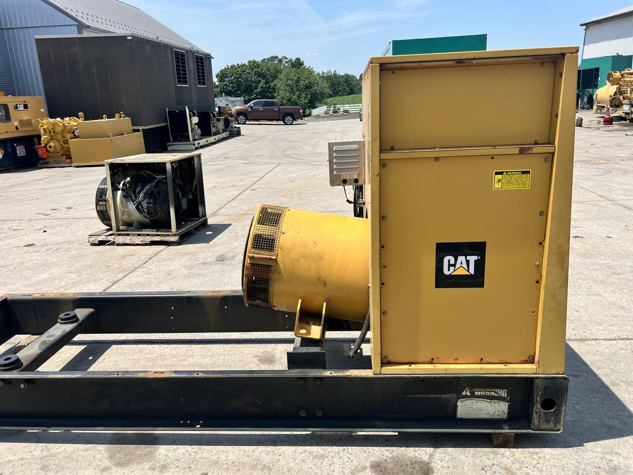 300 KW, 1800 RPM, Caterpillar #SR4, Generator End, 480 Volts, 12 wire, controller, breaker & frame, 3PH, 1550 - Image 4