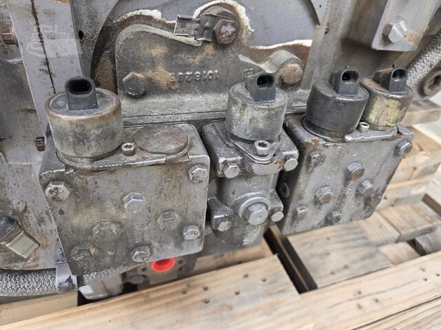 Twin Disc #TA-90-8501, transmission, 23" converter, core, AS IS - Image 5