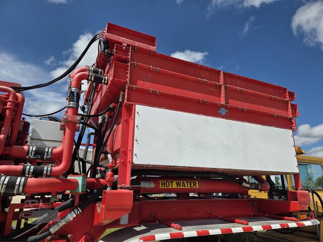 2250 HP Stewart & Stevenson #FT2251T, triplex frac pump trailer, refurbished, export only, 2011 - Image 2