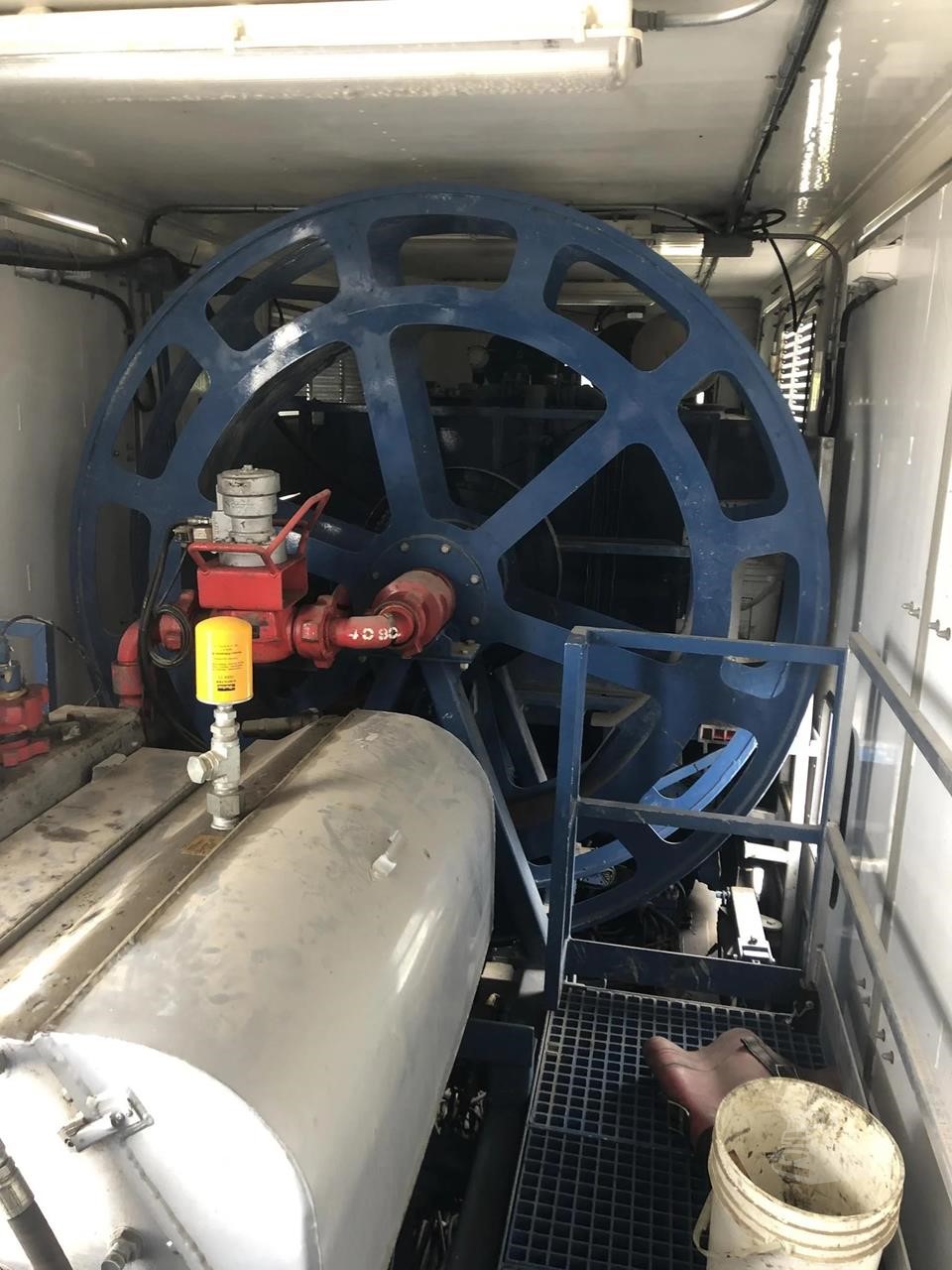 Byron-Jackson #Arctic-Cementer, pump trailer, 400 HP Cummins QSM11, Allison 4700-OFS 7-speed, 2011 - Image 4