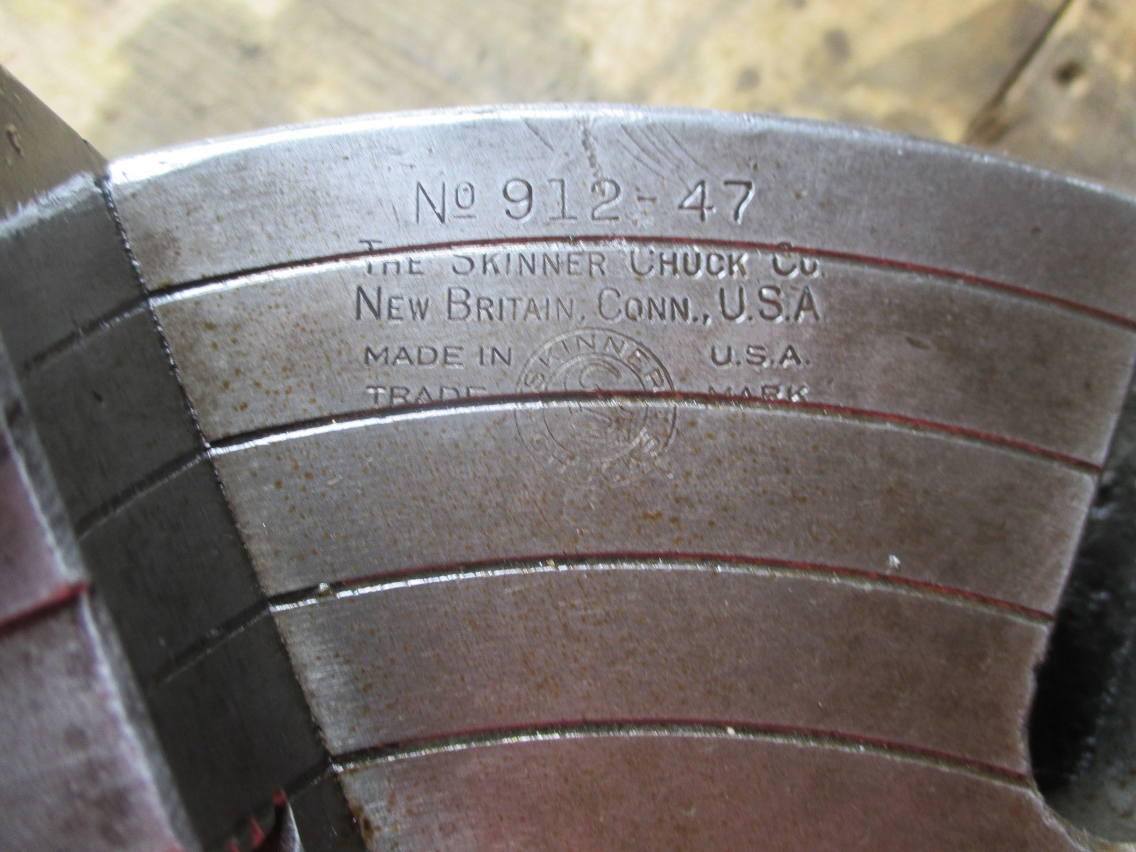 12" Skinner, 4-Jaw Lathe Chuck, 2-1/4"-6 threaded back, 2.75" center hole diameter, chuck key - Image 3