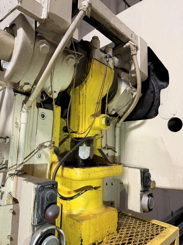 60 Ton, Bliss #C-60, OBI press (2 available) - Image 3