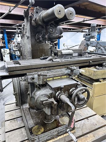 Kearney & Trecker #2CH, plain horizontal mill, 12" x 50" table, #50 taper, 25-1500 RPM, 5 HP, vise, overarm & - Image 2