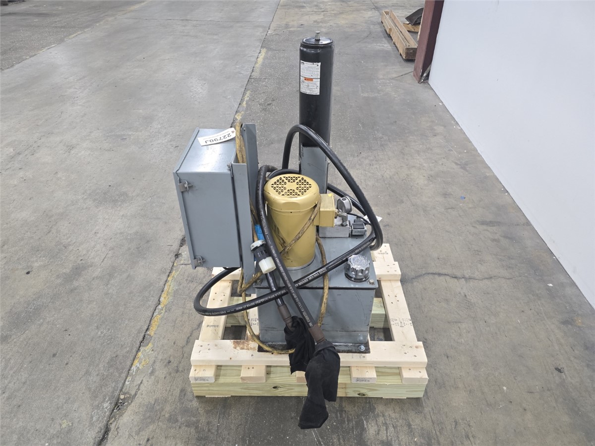 2 HP Xaloy, hydraulic power unit, Parker 366 cu. in. piston accumulator, 4,000 PSI, 1,200 PSI precharge, 1755 - Image 2