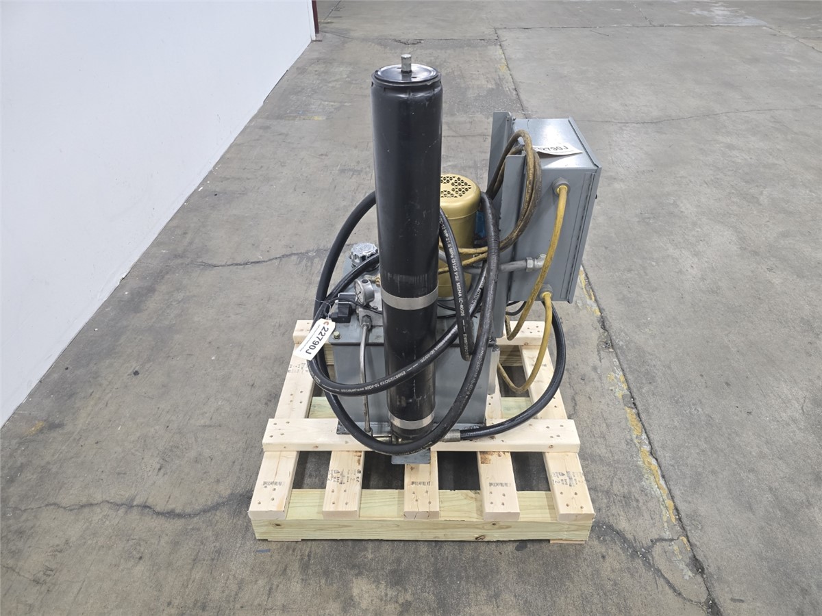 2 HP Xaloy, hydraulic power unit, Parker 366 cu. in. piston accumulator, 4,000 PSI, 1,200 PSI precharge, 1755 - Image 5