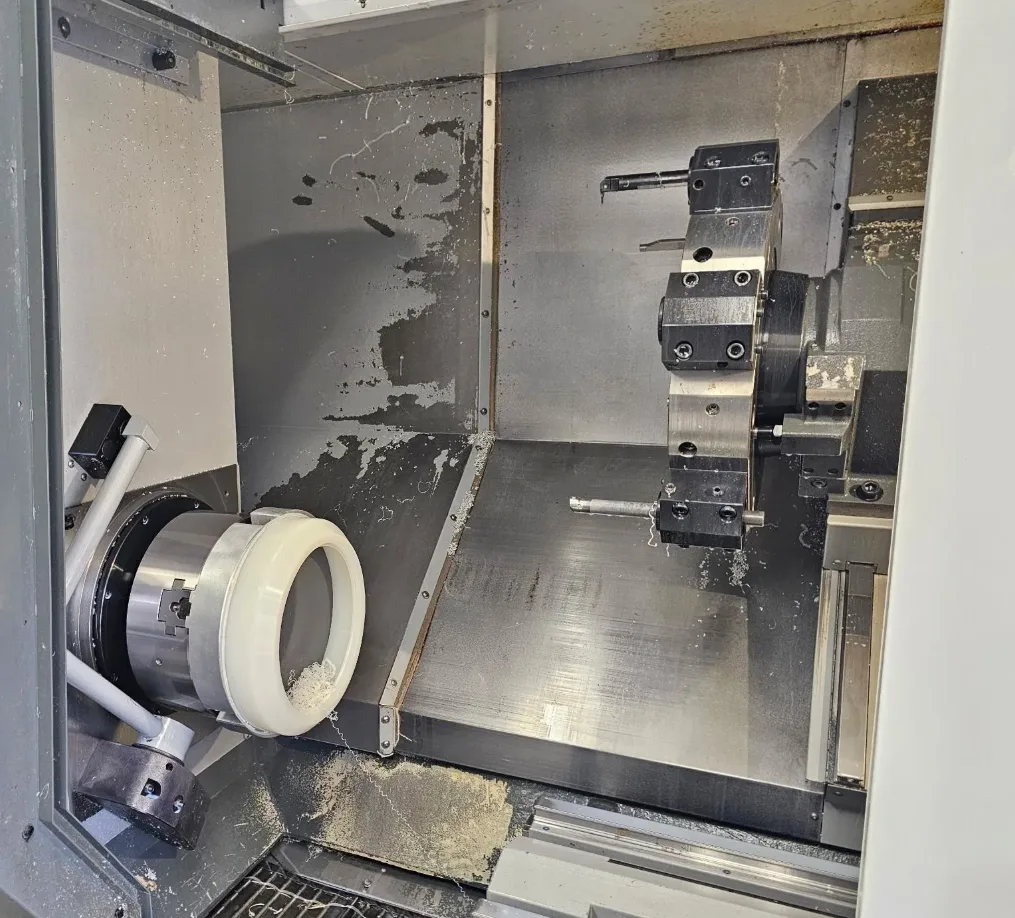 Haas #ST-40, CNC Lathe, 34.5" swing, 44" between centers, 25.5" turning diameter, 15" chuck, 2400 RPM - Image 3